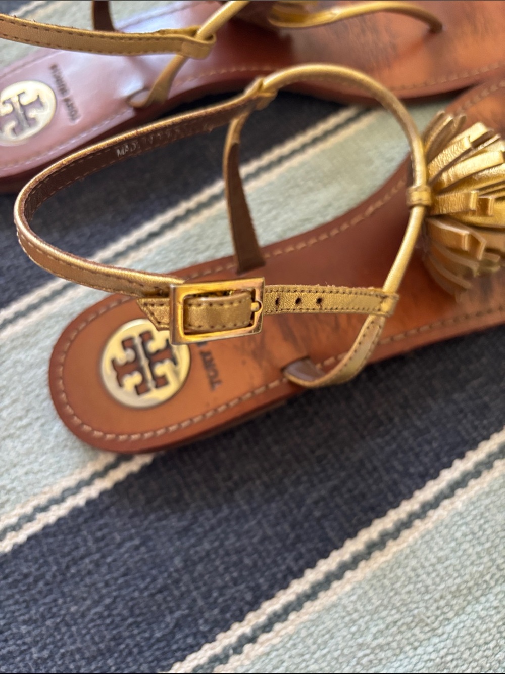 Tory Burch Cherilyn T Strap Sandals Gold size 9 - Picture 6 of 10